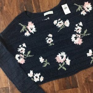 Abercrombie cropped sweater